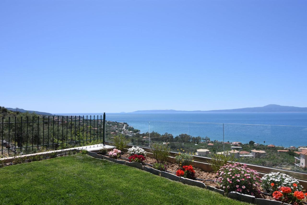 Villa Dafni - Infinite Sea Vistas With Private Pool Καλαμάτα Εξωτερικό φωτογραφία