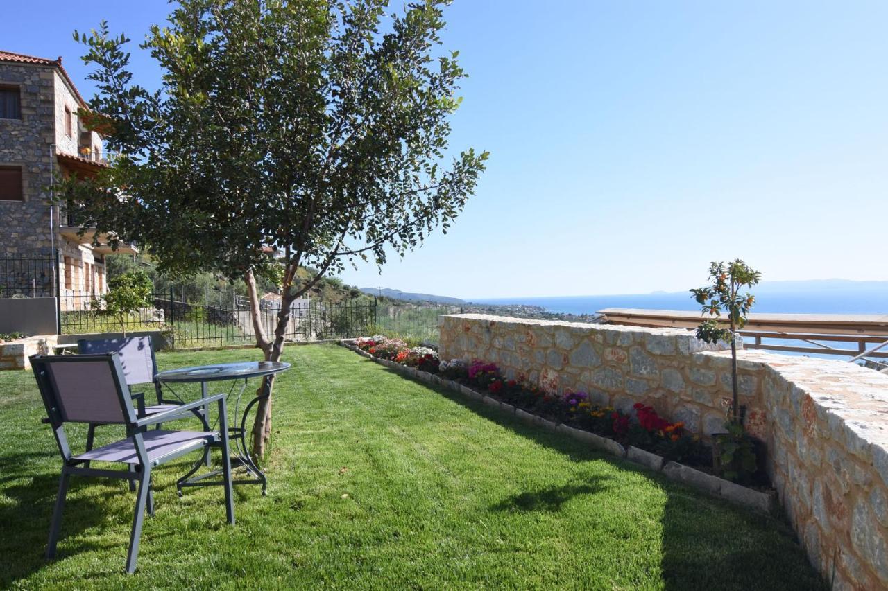 Villa Dafni - Infinite Sea Vistas With Private Pool Καλαμάτα Εξωτερικό φωτογραφία