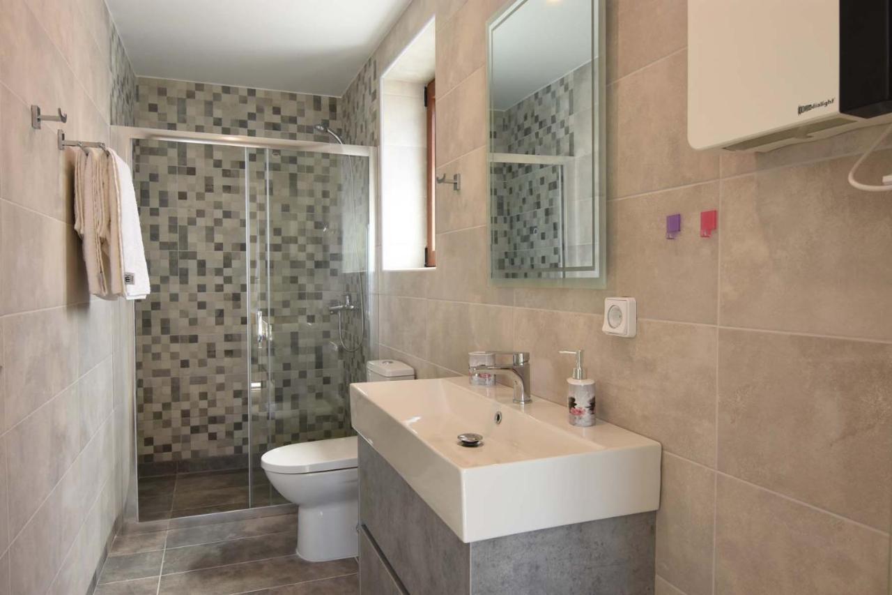 Villa Dafni - Infinite Sea Vistas With Private Pool Καλαμάτα Εξωτερικό φωτογραφία
