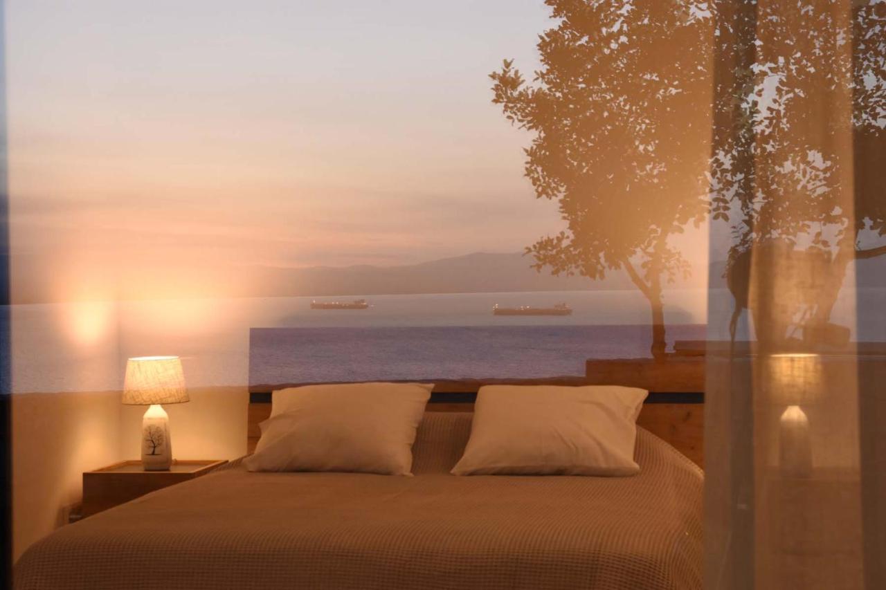 Villa Dafni - Infinite Sea Vistas With Private Pool Καλαμάτα Εξωτερικό φωτογραφία