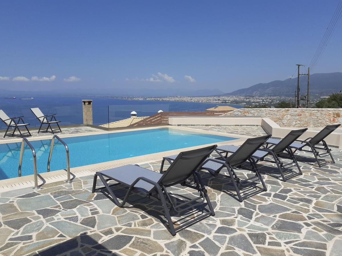 Villa Dafni - Infinite Sea Vistas With Private Pool Καλαμάτα Εξωτερικό φωτογραφία